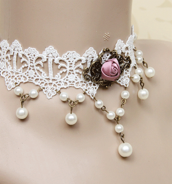 Vintage Style Lace Rose Choker