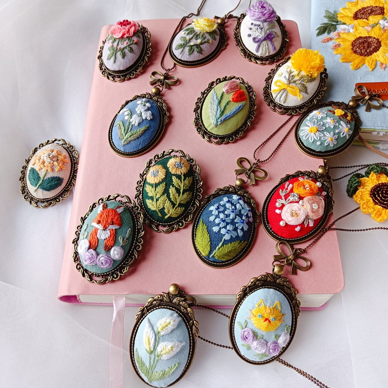 Handmade Cottagecore Embroidery Retro Necklace